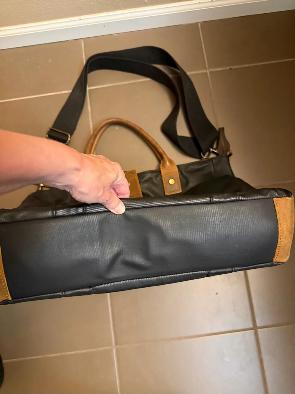 VASCHY Waxed Canvas Leather High Capacity Laptop Crossbody Bag Black Brown Tote